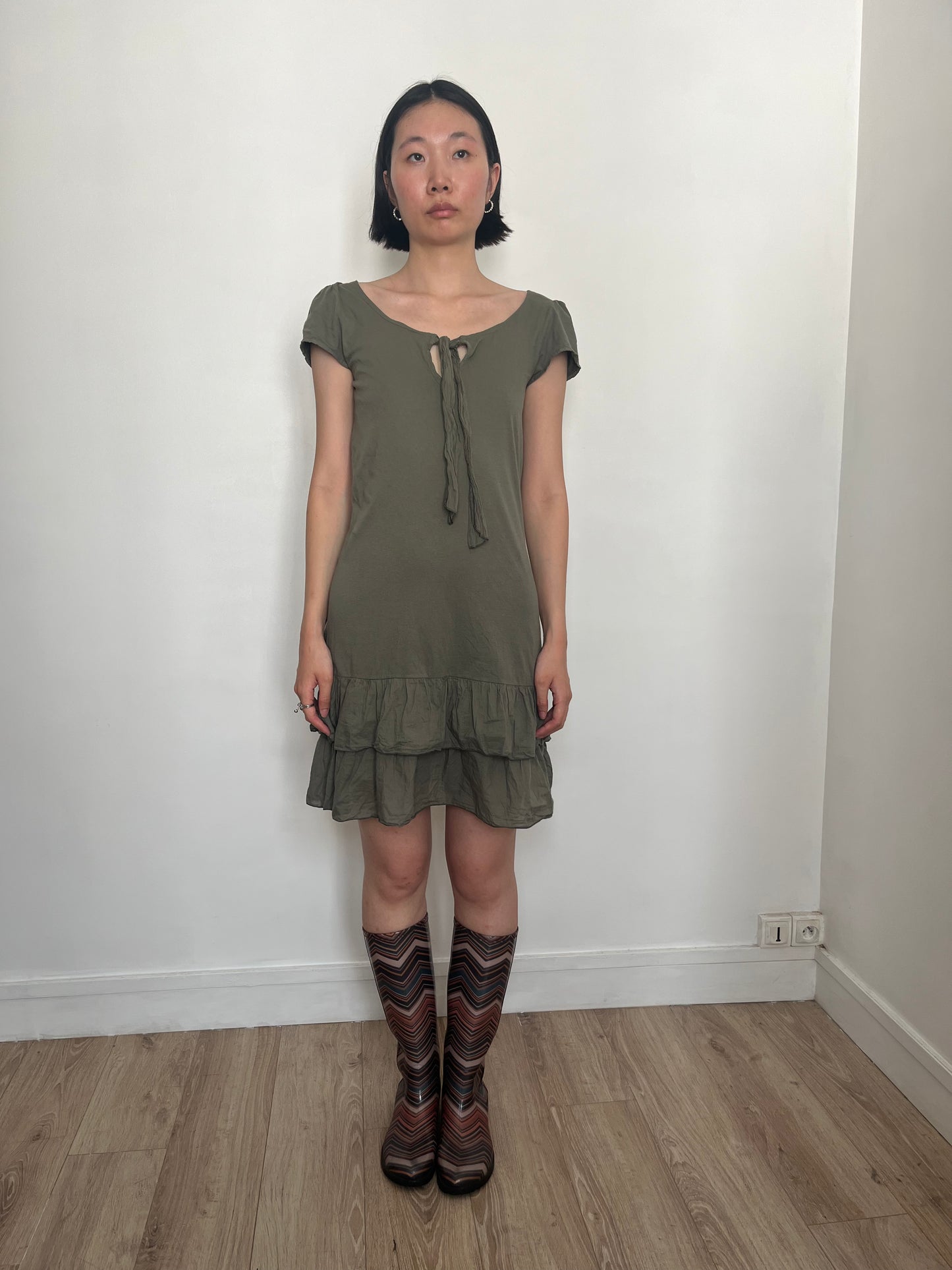AGNES B