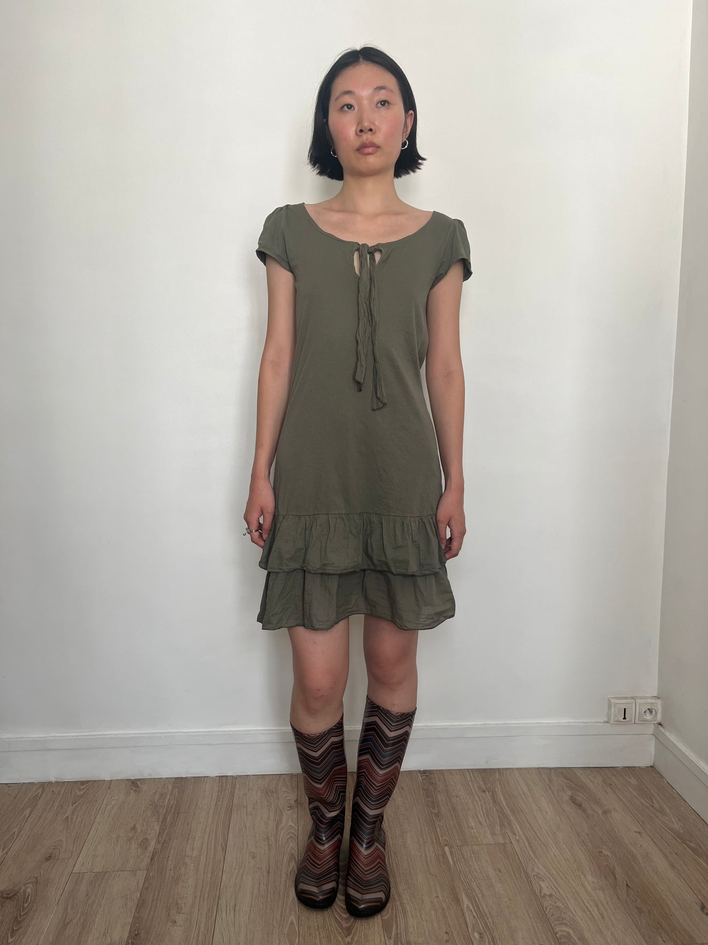 AGNES B