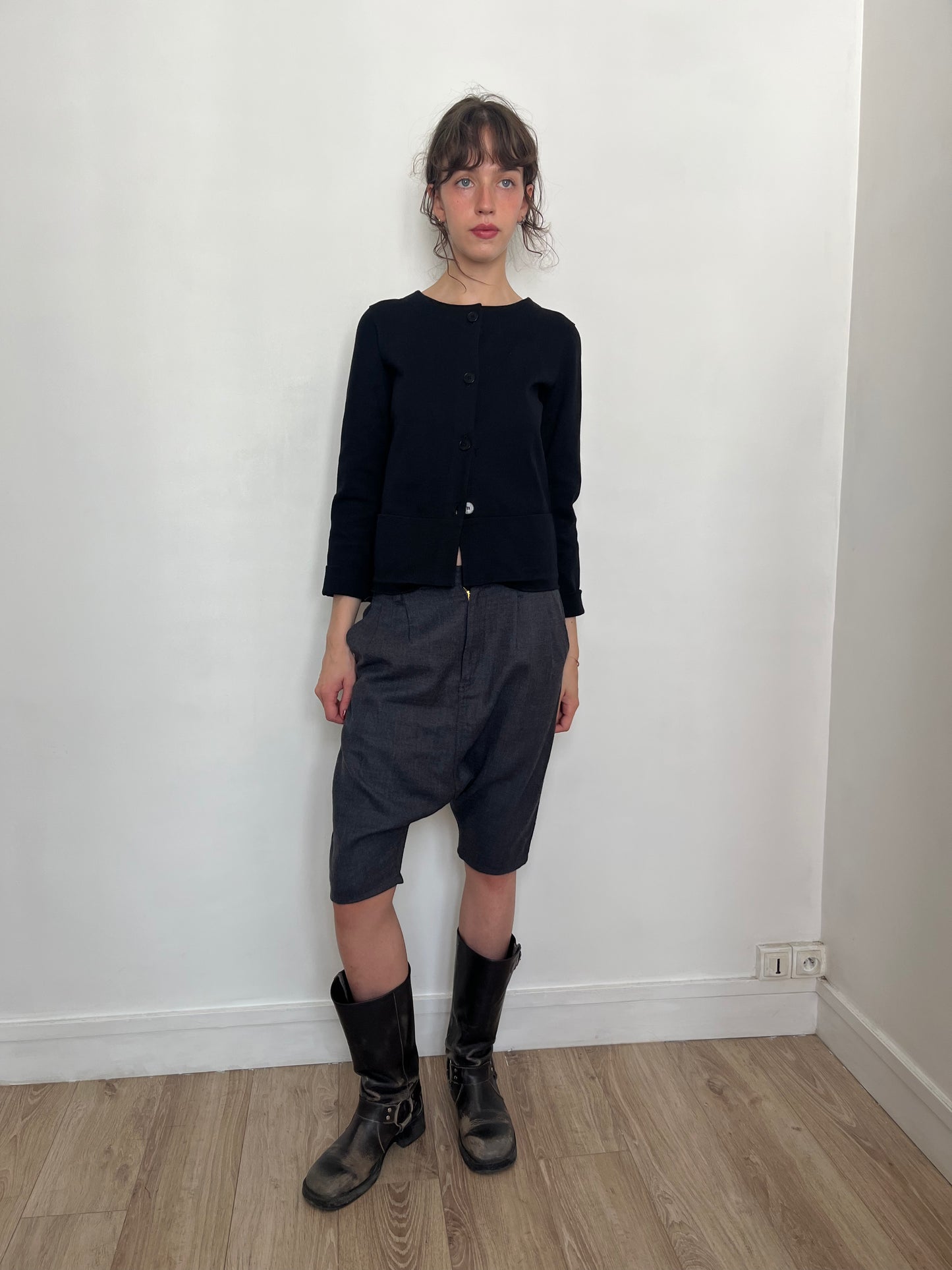 AGNES B