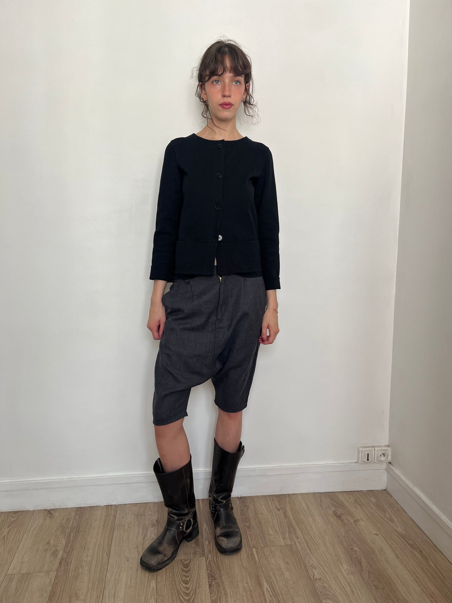 AGNES B