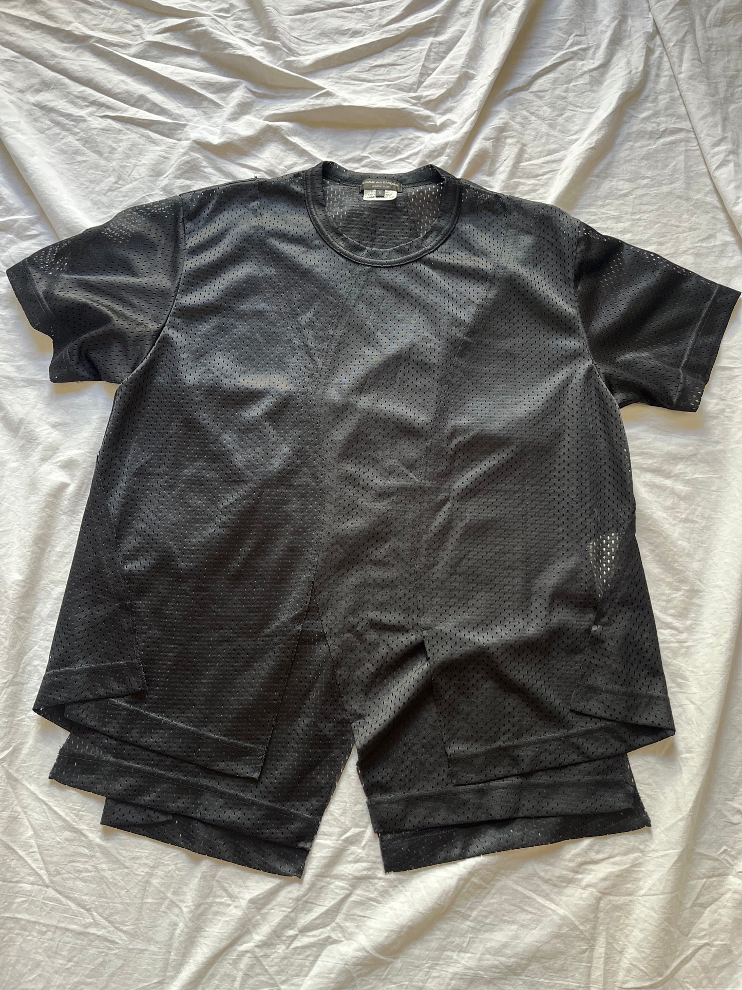 COMME DES GARÇONS